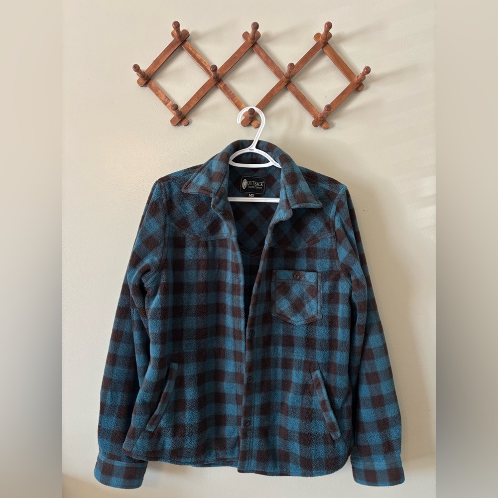 Outback Trading Co. women's plaid print long sleeve fleece shacket - Size M